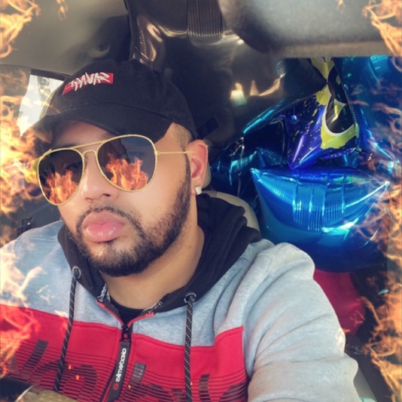 Meet your Posher, Francisco - Picture 1 of 1